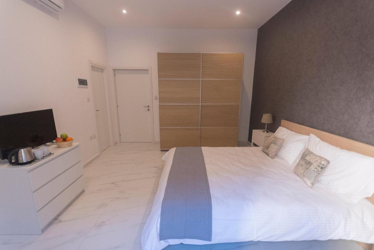 4 Bedroom Apartment Near Sliema Seafront Ngoại thất bức ảnh