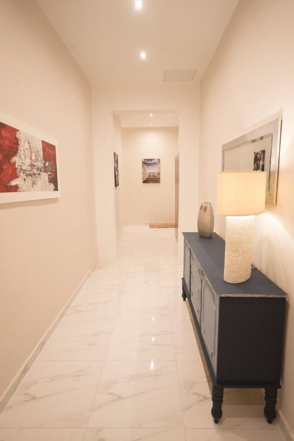 4 Bedroom Apartment Near Sliema Seafront Ngoại thất bức ảnh
